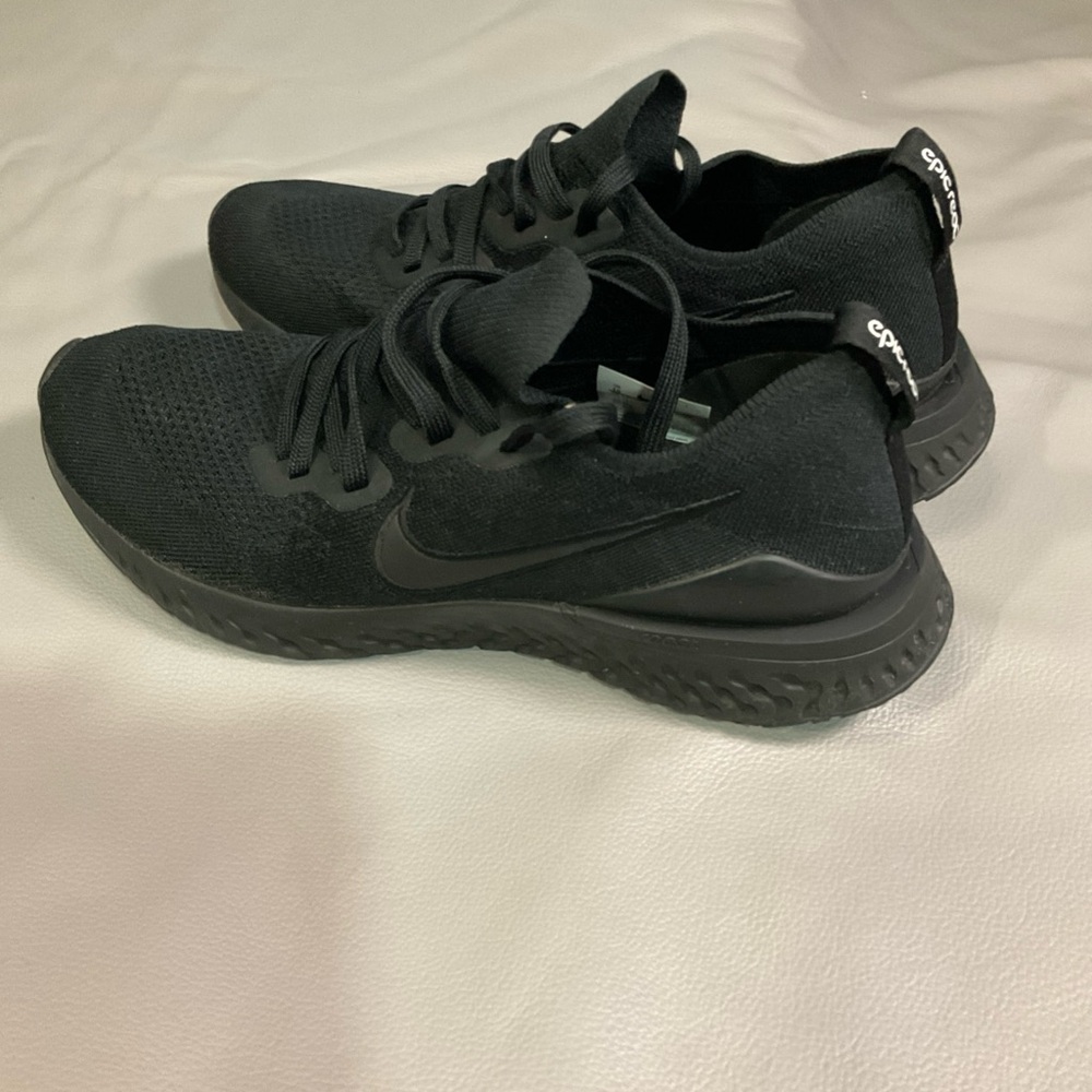 Nike epic react flyknit 2 trainer Black Knit Athletic Shoes - Picture 5 of 7